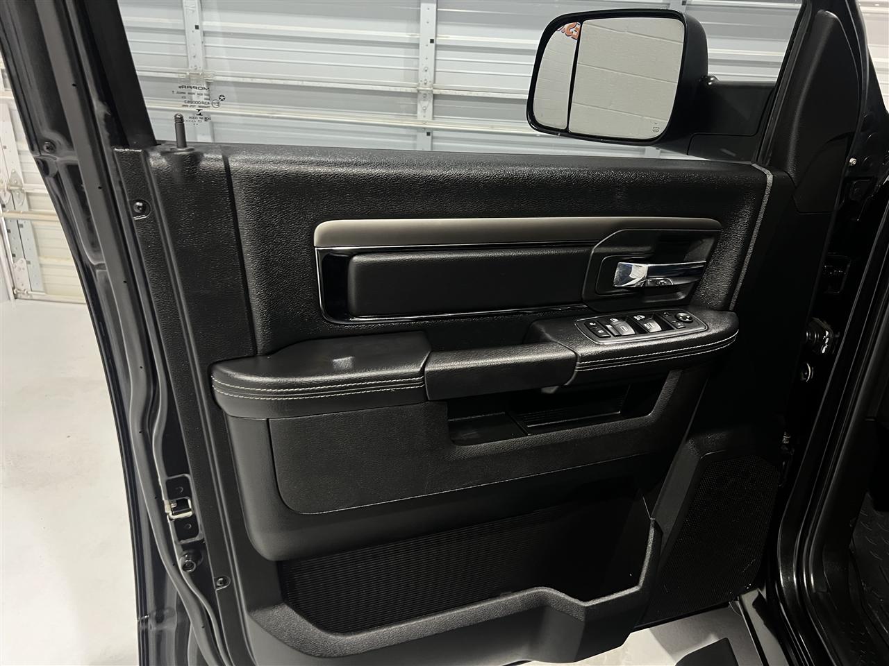 RAM 1500 Sport Crew Cab SWB 4WD 2018