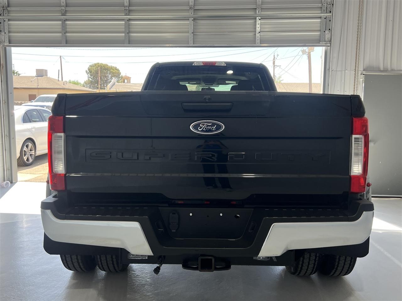 Ford F-350 SD XL Crew Cab Long Bed DRW 4WD 2018