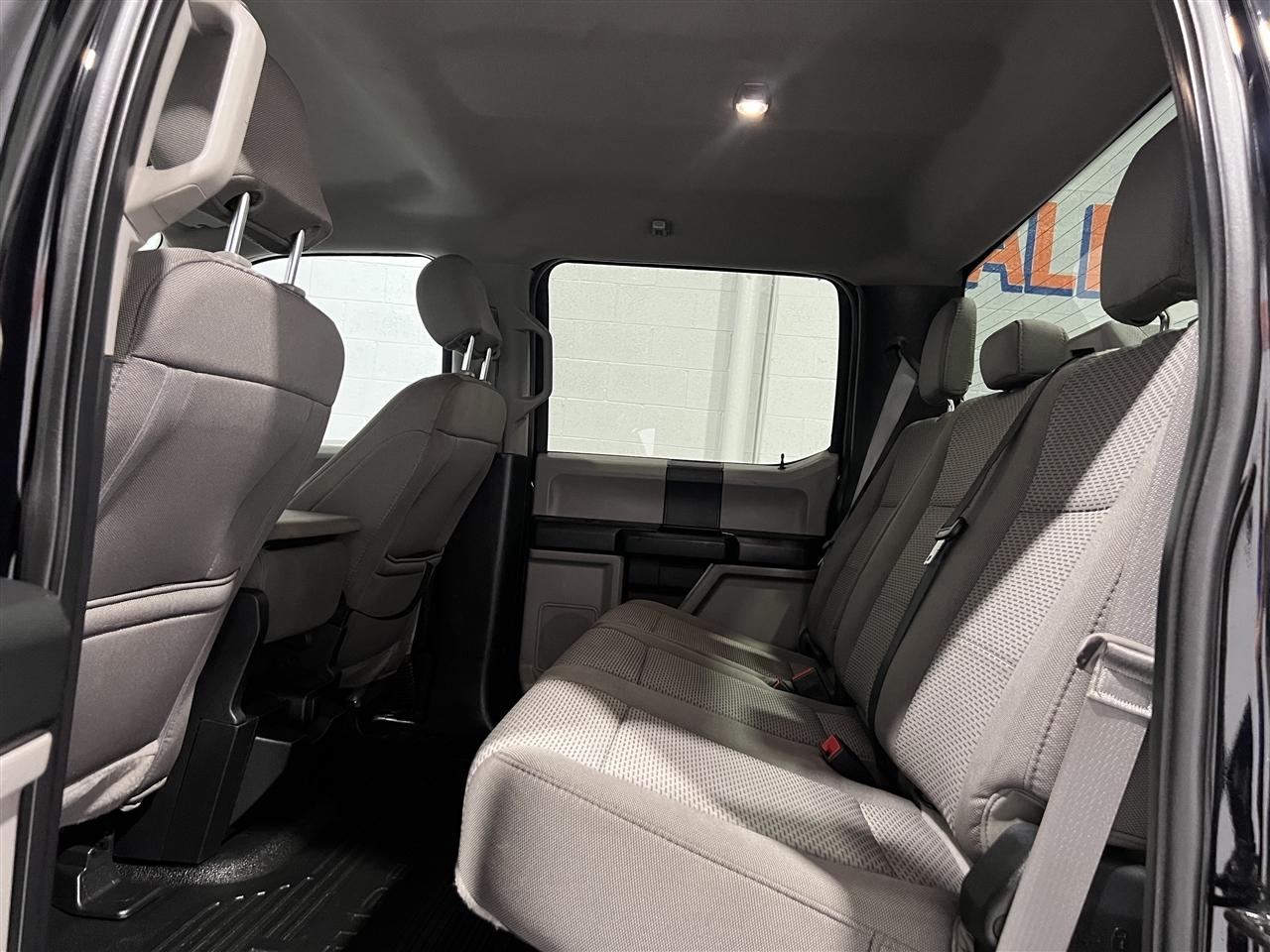 Ford F-350 SD XL Crew Cab Long Bed DRW 4WD 2018