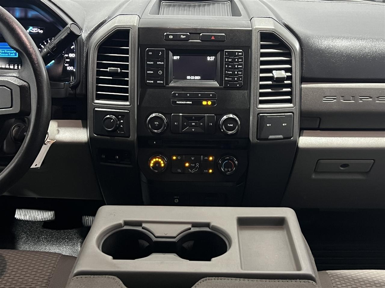 Ford F-350 SD XL Crew Cab Long Bed DRW 4WD 2018