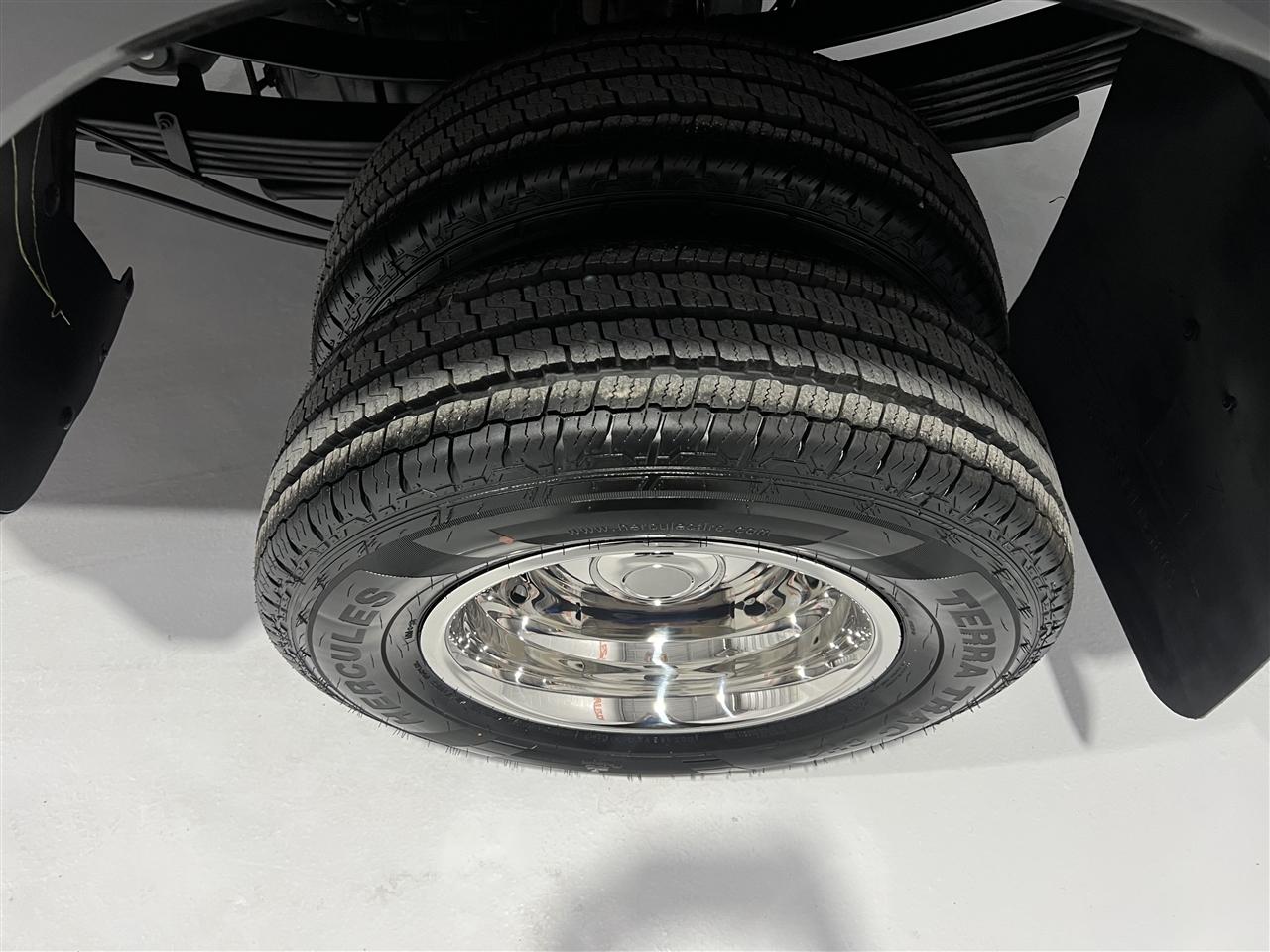 Ford F-350 SD XL Crew Cab Long Bed DRW 4WD 2018