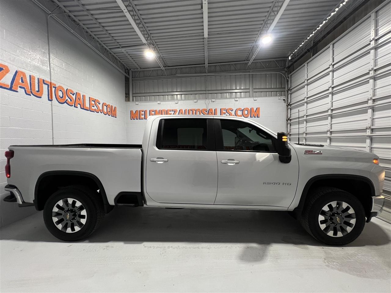 Chevrolet Silverado 2500HD LT Crew Cab Long Box 4WD 2022