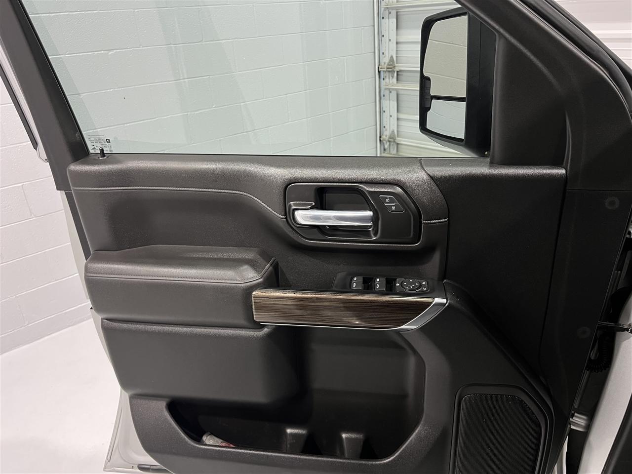 Chevrolet Silverado 2500HD LT Crew Cab Long Box 4WD 2022