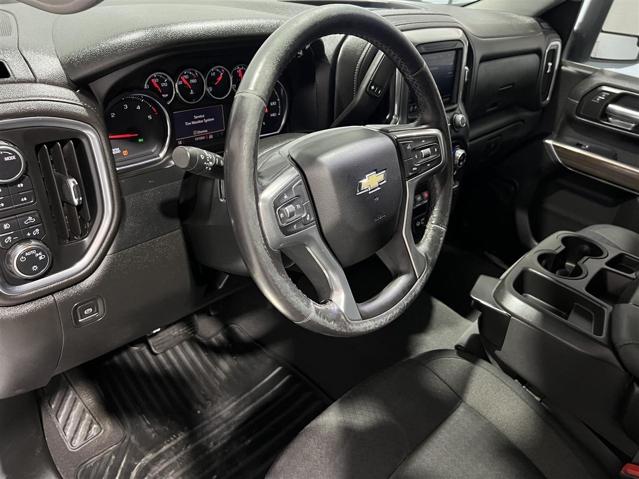 Chevrolet Silverado 2500HD LT Crew Cab Long Box 4WD 2022