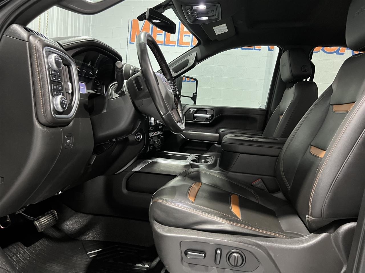 GMC Sierra 2500HD AT4 Crew Cab 4WD 2020