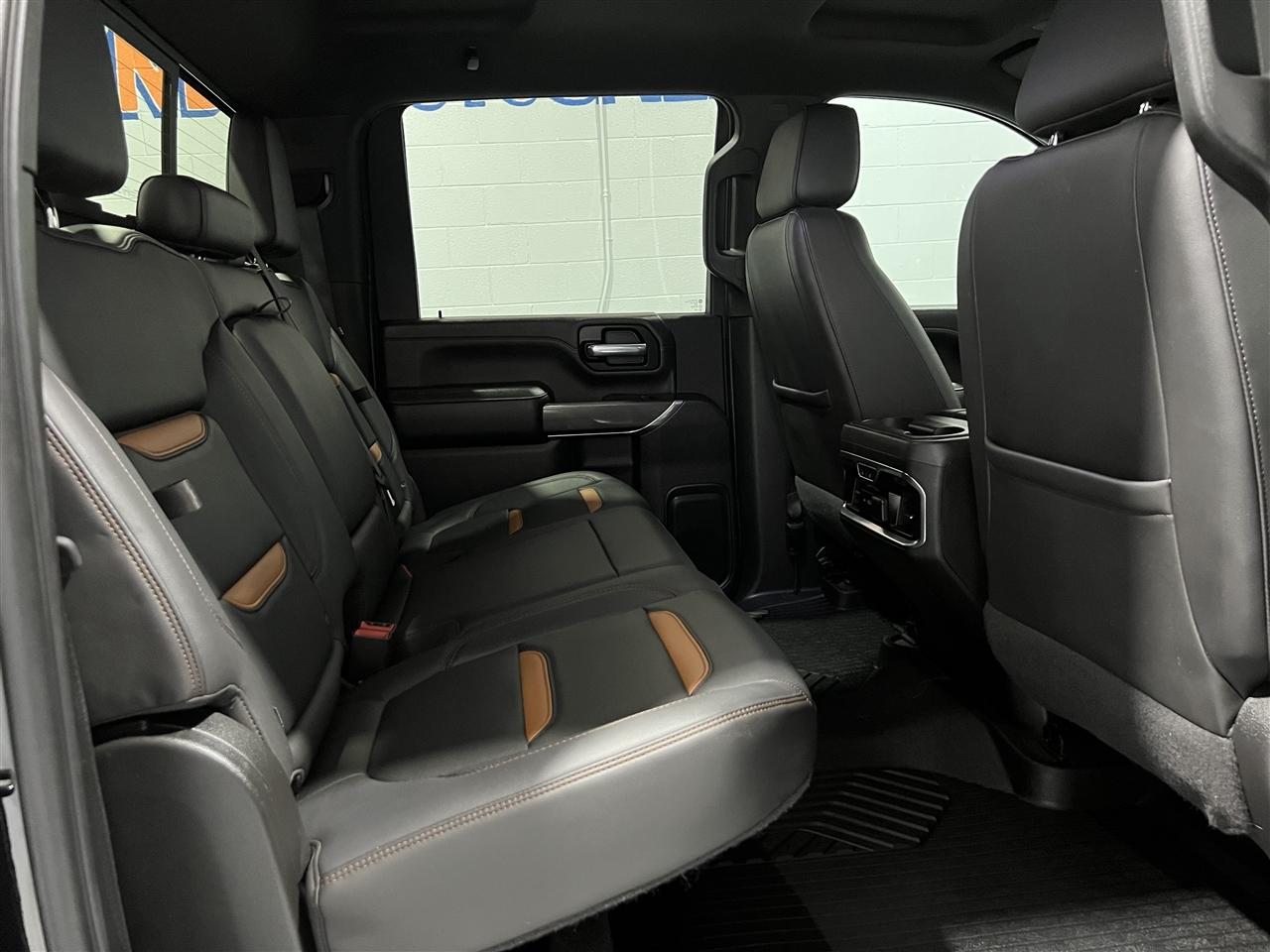 GMC Sierra 2500HD AT4 Crew Cab 4WD 2020