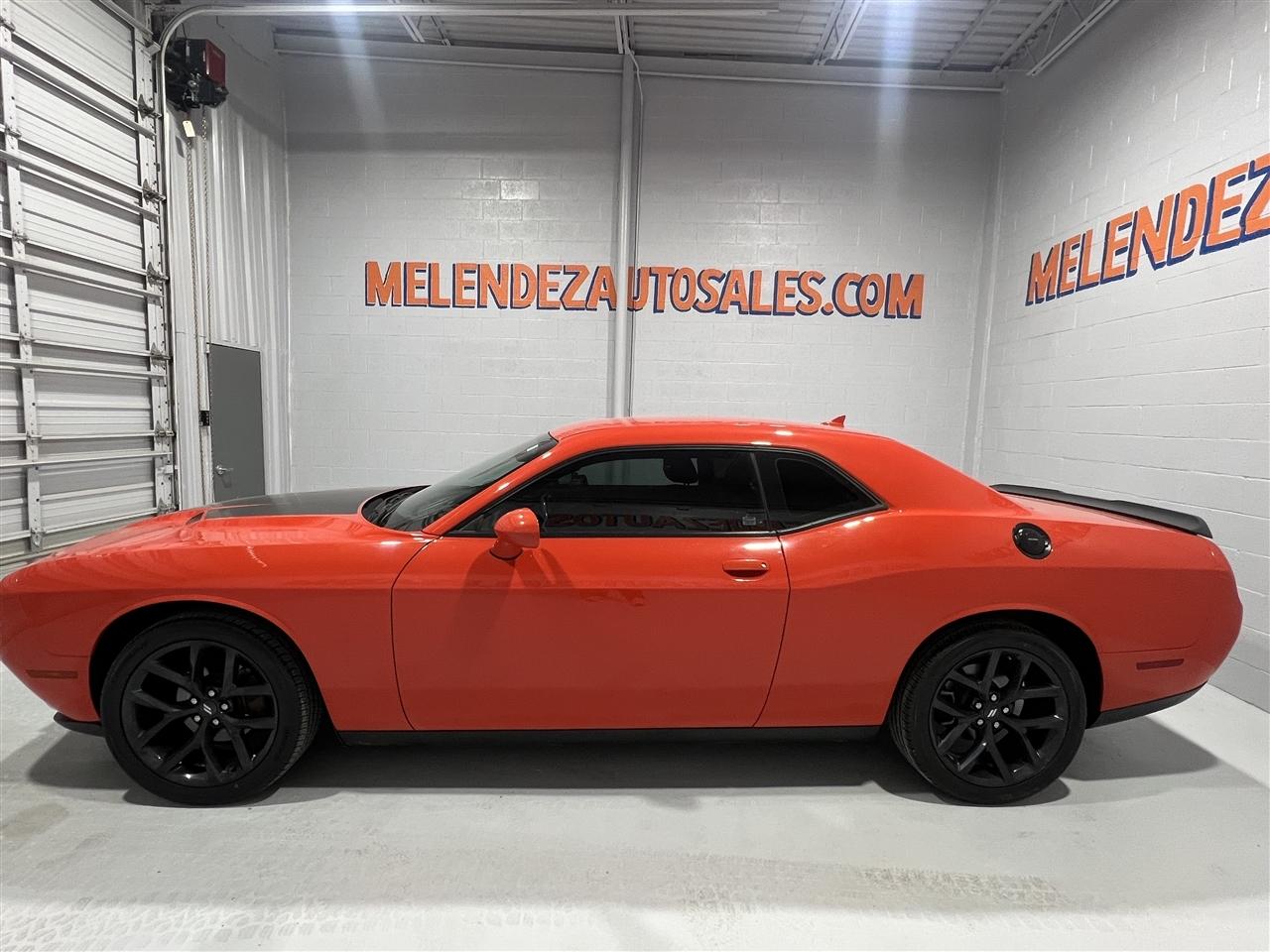 Dodge Challenger SXT 2021