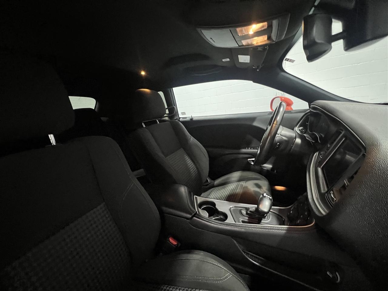 Dodge Challenger SXT 2021