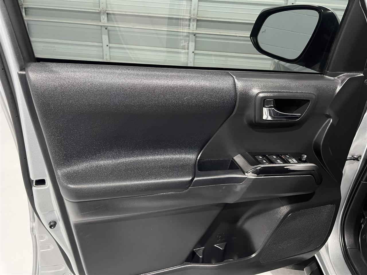 Toyota Tacoma SR5 Double Cab Long Bed V6 6AT 4WD 2023