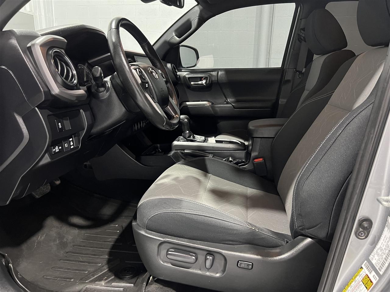 Toyota Tacoma SR5 Double Cab Long Bed V6 6AT 4WD 2023