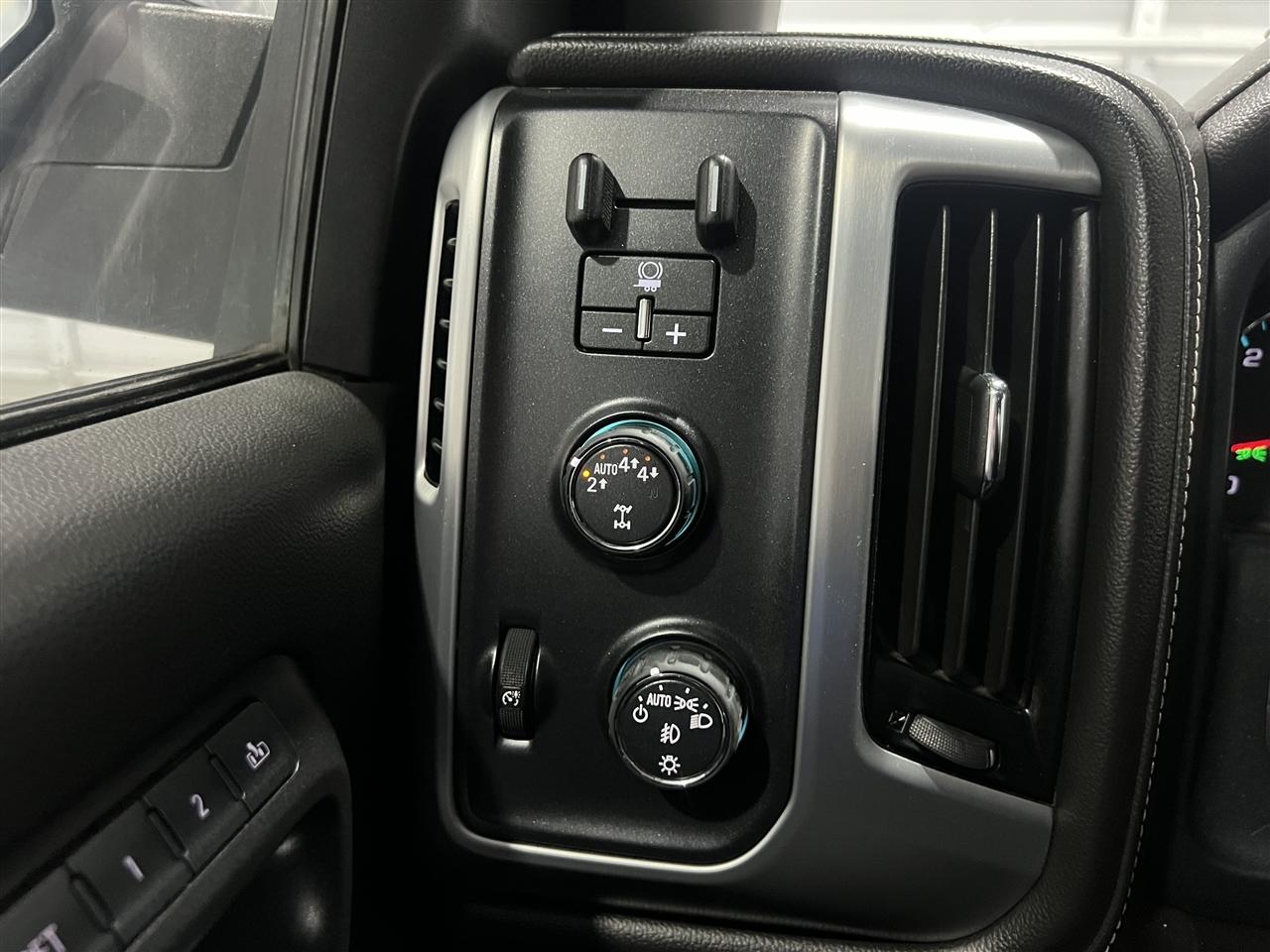 GMC Sierra 1500 SLT Crew Cab Long Box 4WD 2018