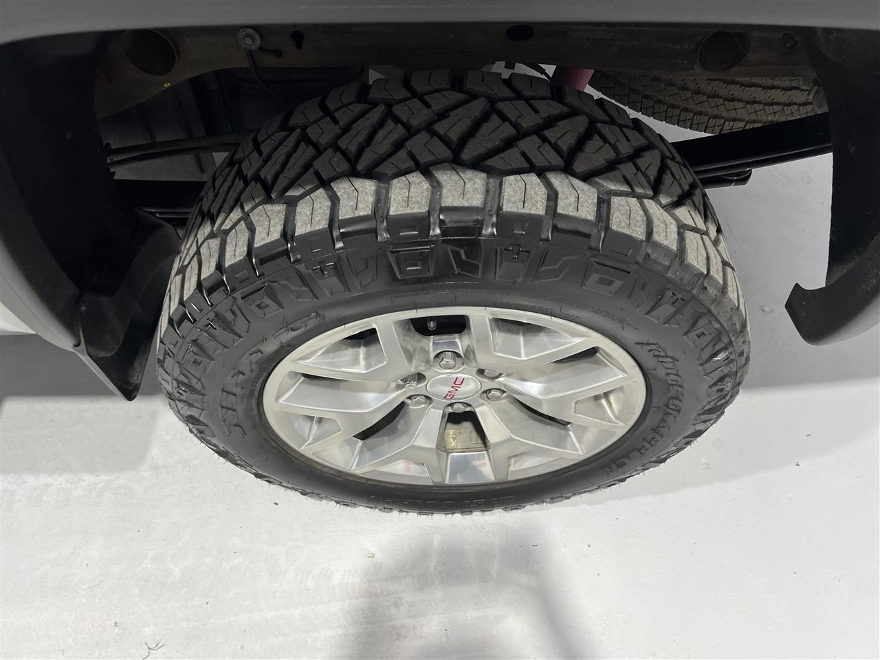 GMC Sierra 1500 SLT Crew Cab Long Box 4WD 2018