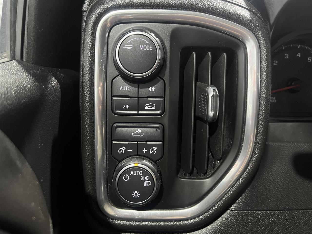 Chevrolet Silverado 1500 LT Double Cab 4WD 2020