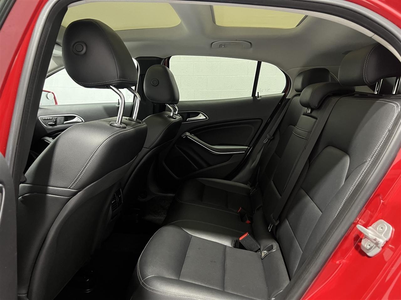 Mercedes-Benz GLA-Class GLA250 4MATIC 2015