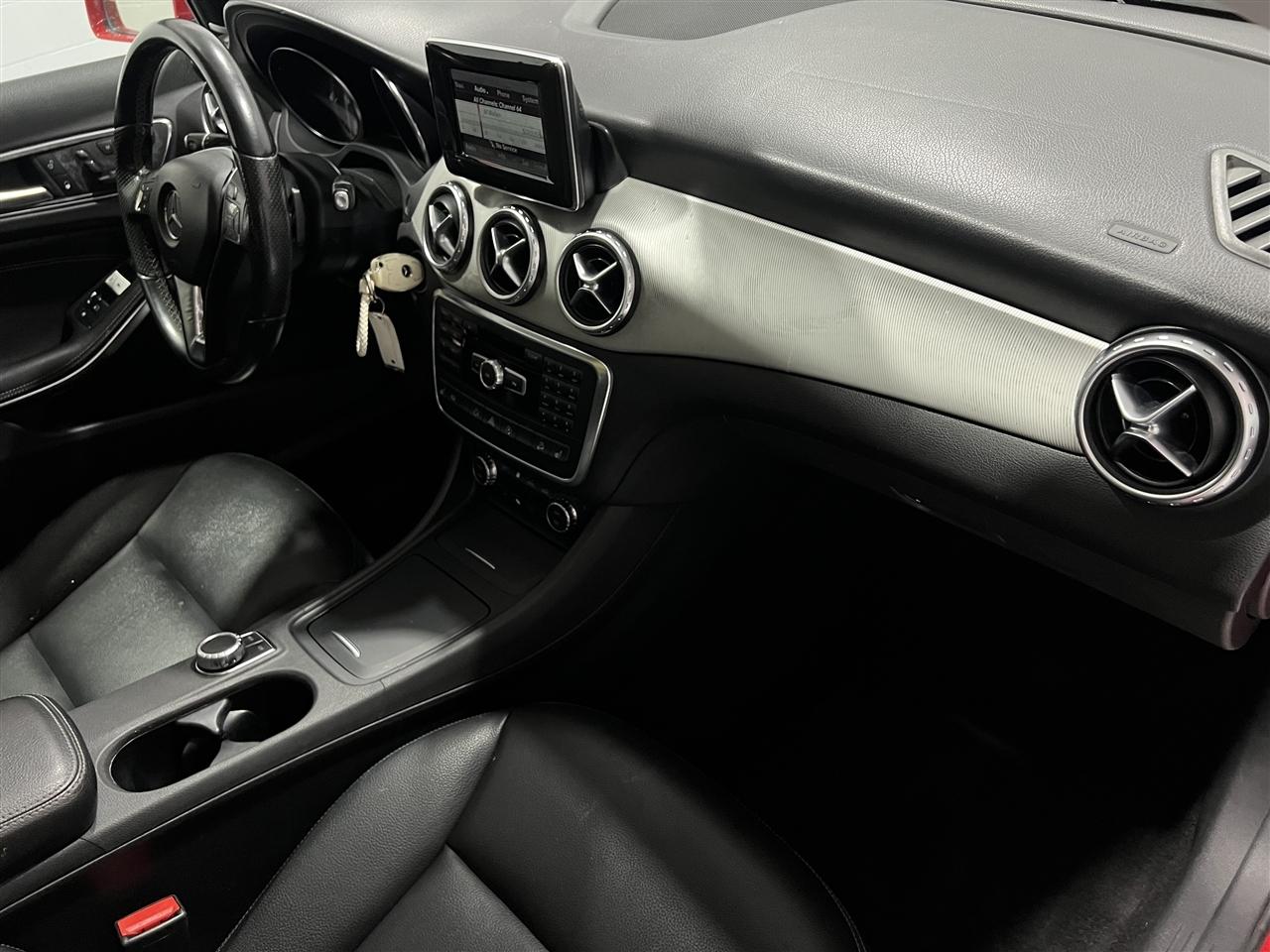 Mercedes-Benz GLA-Class GLA250 4MATIC 2015