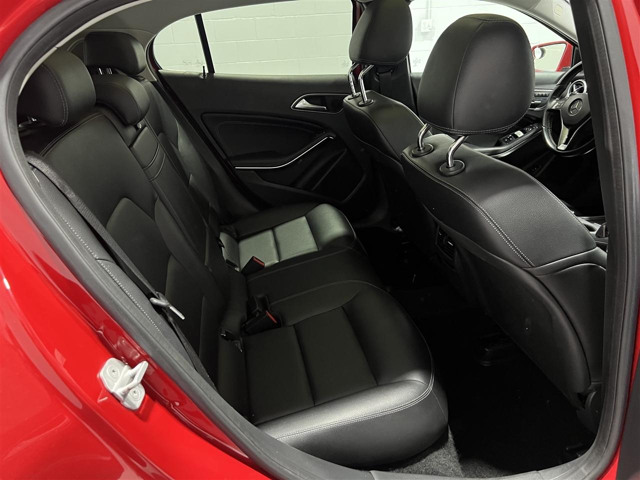 Mercedes-Benz GLA-Class GLA250 4MATIC 2015