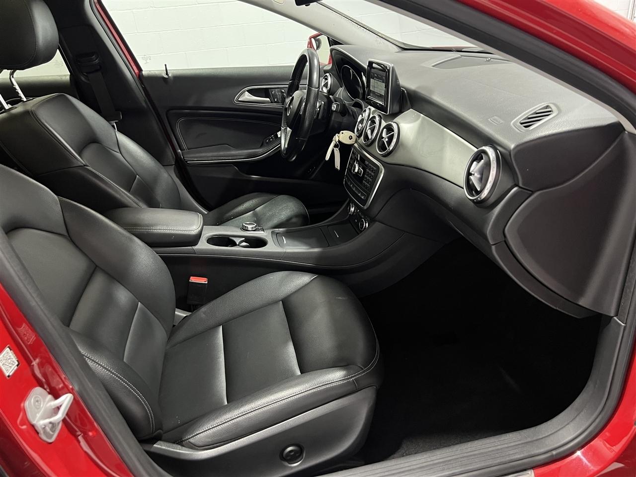 Mercedes-Benz GLA-Class GLA250 4MATIC 2015