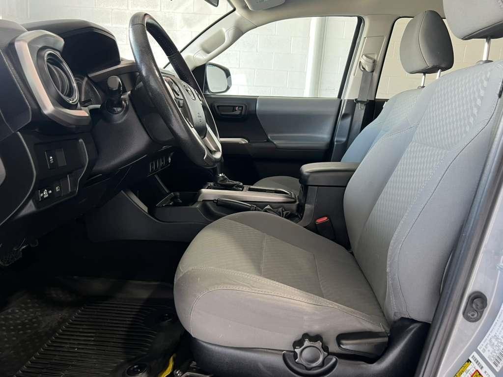 Toyota Tacoma SR5 Double Cab I4 2WD 2021