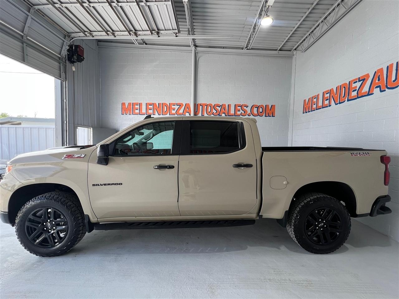 Chevrolet Silverado 1500 Trail Boss LT Crew Cab 4WD 2023