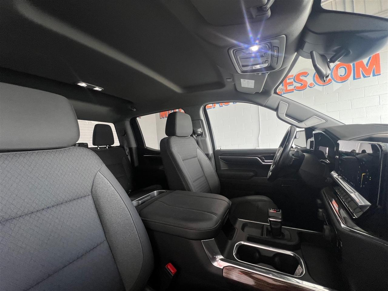 Chevrolet Silverado 1500 Trail Boss LT Crew Cab 4WD 2023