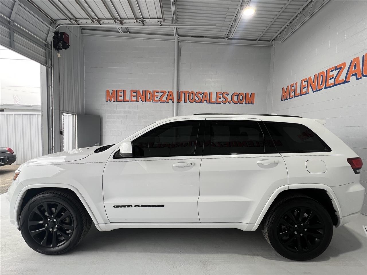 Jeep Grand Cherokee Laredo 2WD 2018