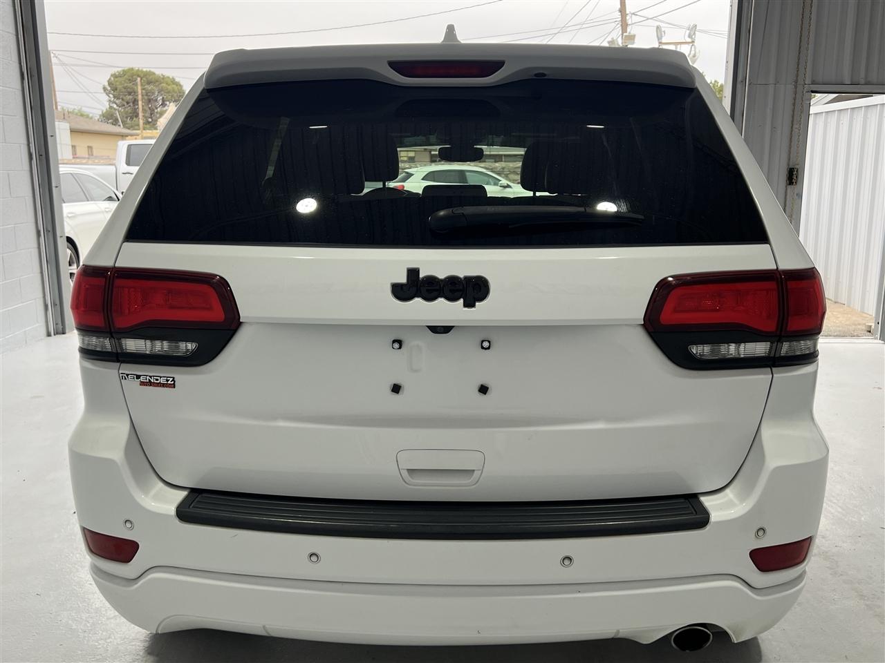 Jeep Grand Cherokee Laredo 2WD 2018