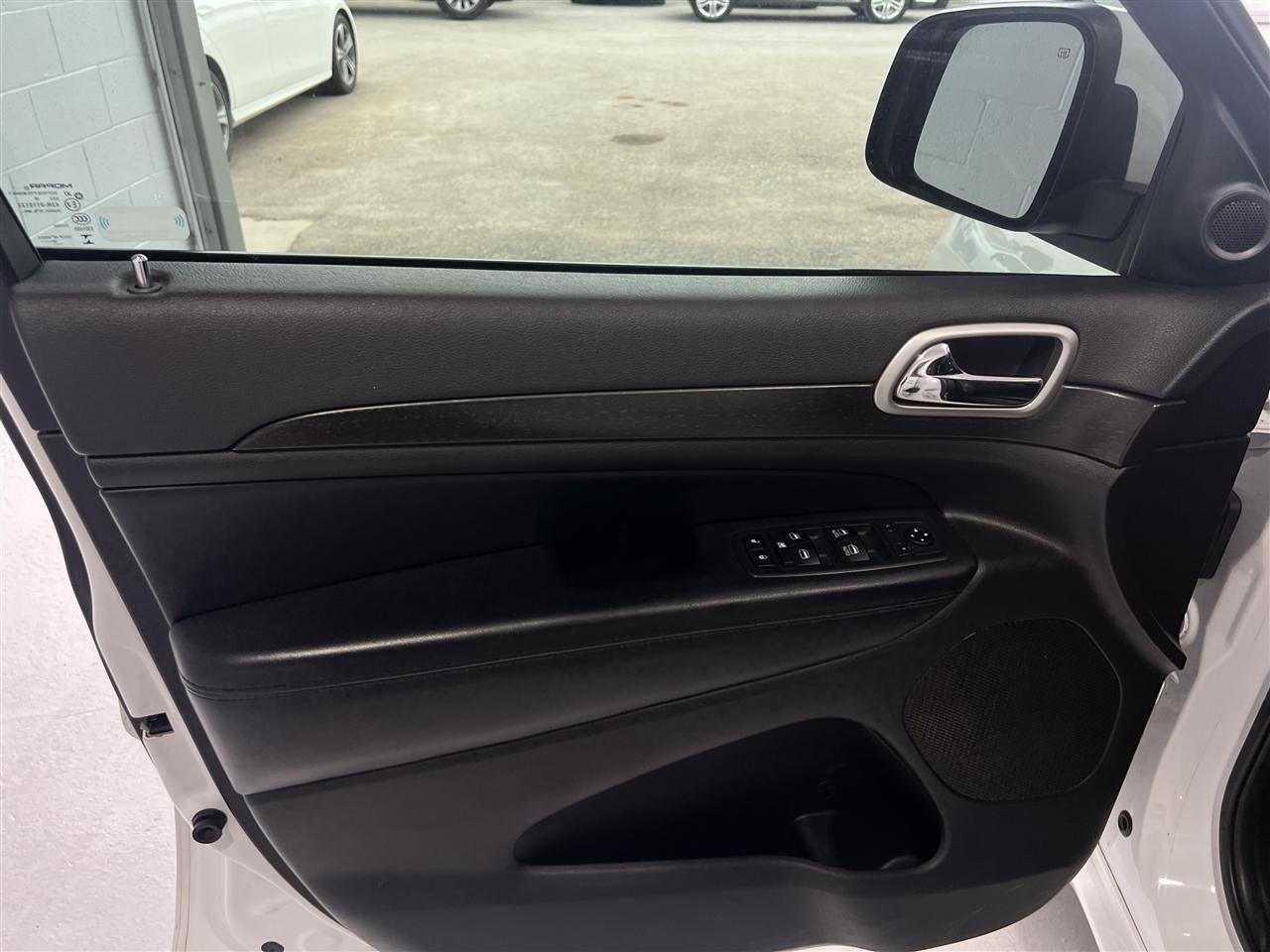 Jeep Grand Cherokee Laredo 2WD 2018