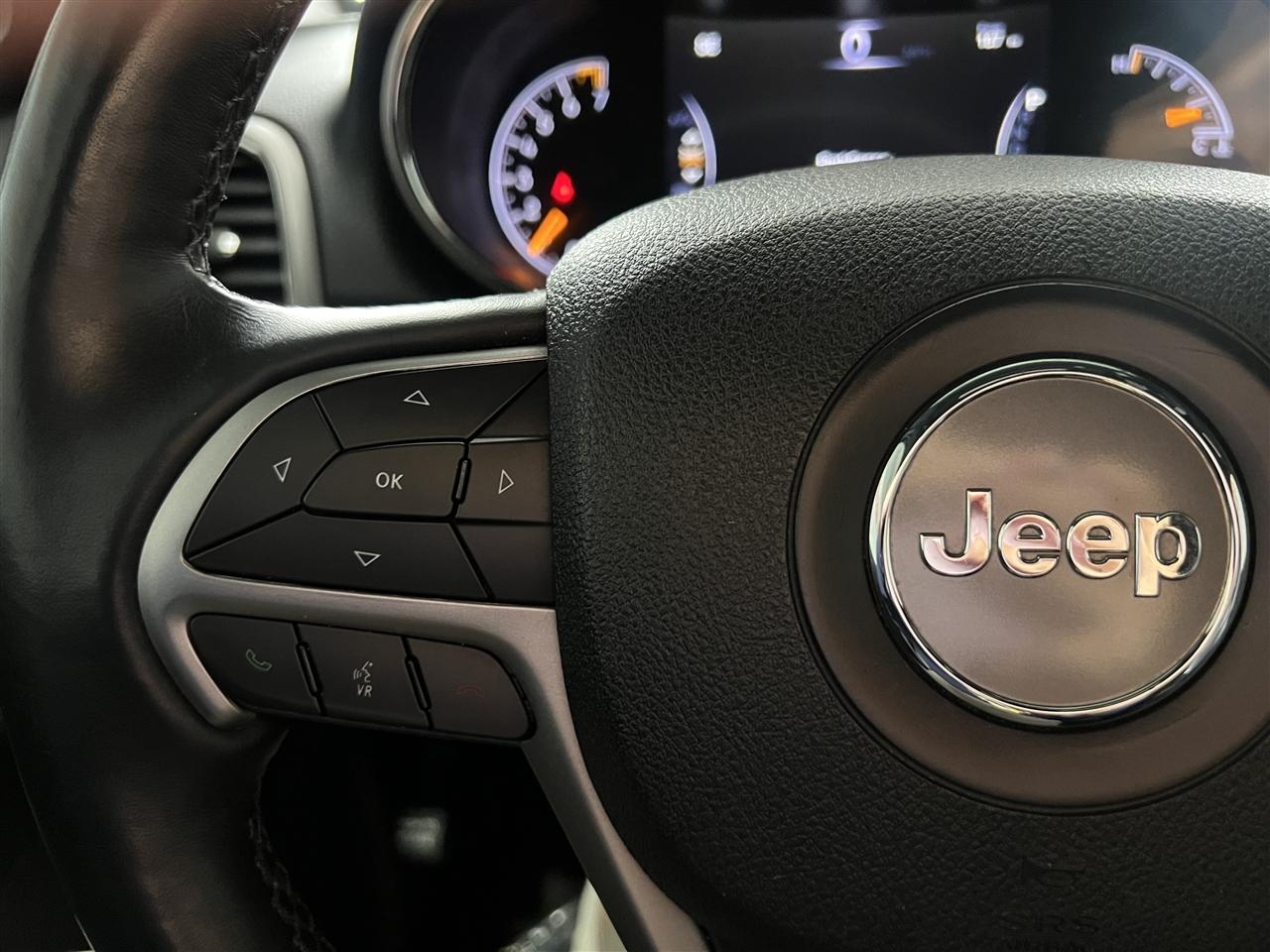 Jeep Grand Cherokee Laredo 2WD 2018