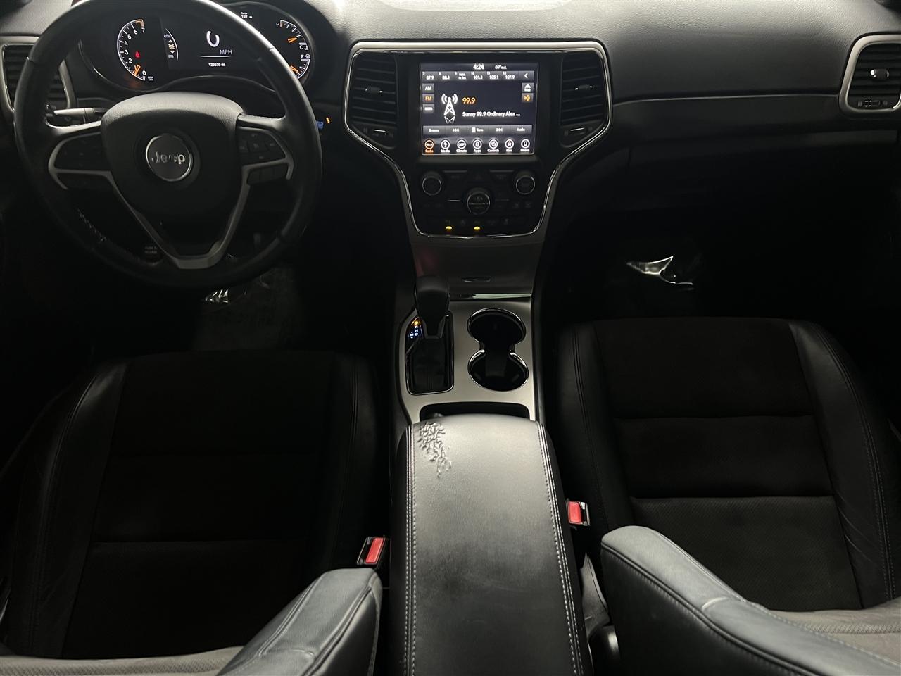 Jeep Grand Cherokee Laredo 2WD 2018
