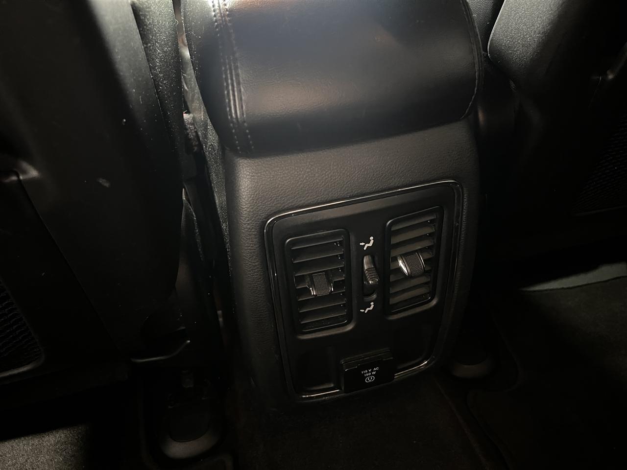 Jeep Grand Cherokee Laredo 2WD 2018