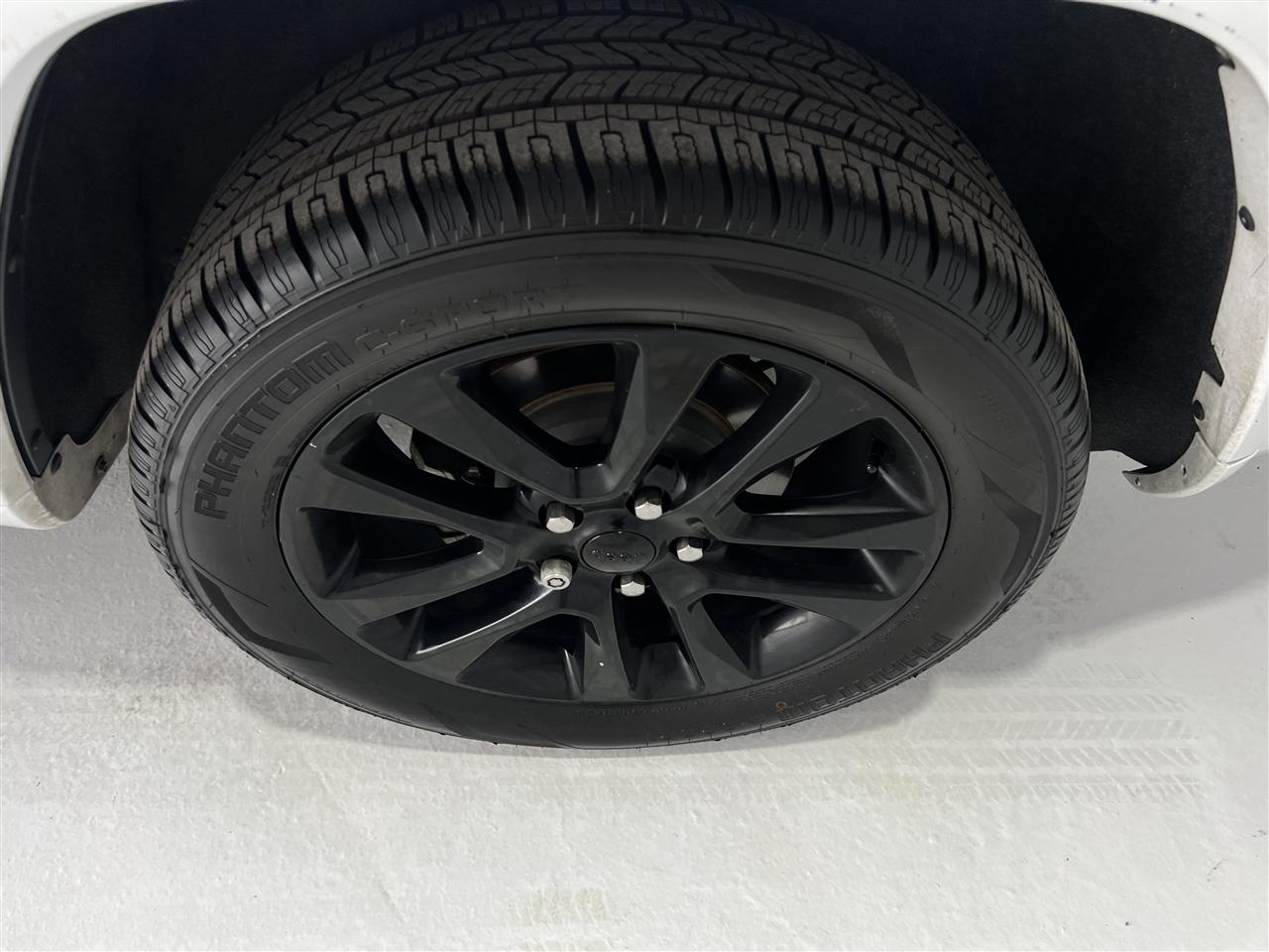 Jeep Grand Cherokee Laredo 2WD 2018