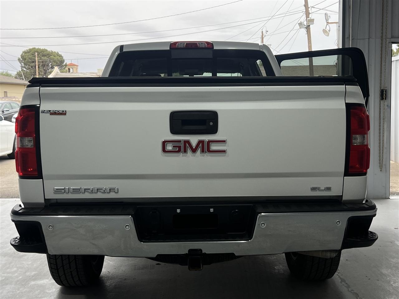GMC Sierra 1500 SLE Crew Cab Long Box 2WD 2017
