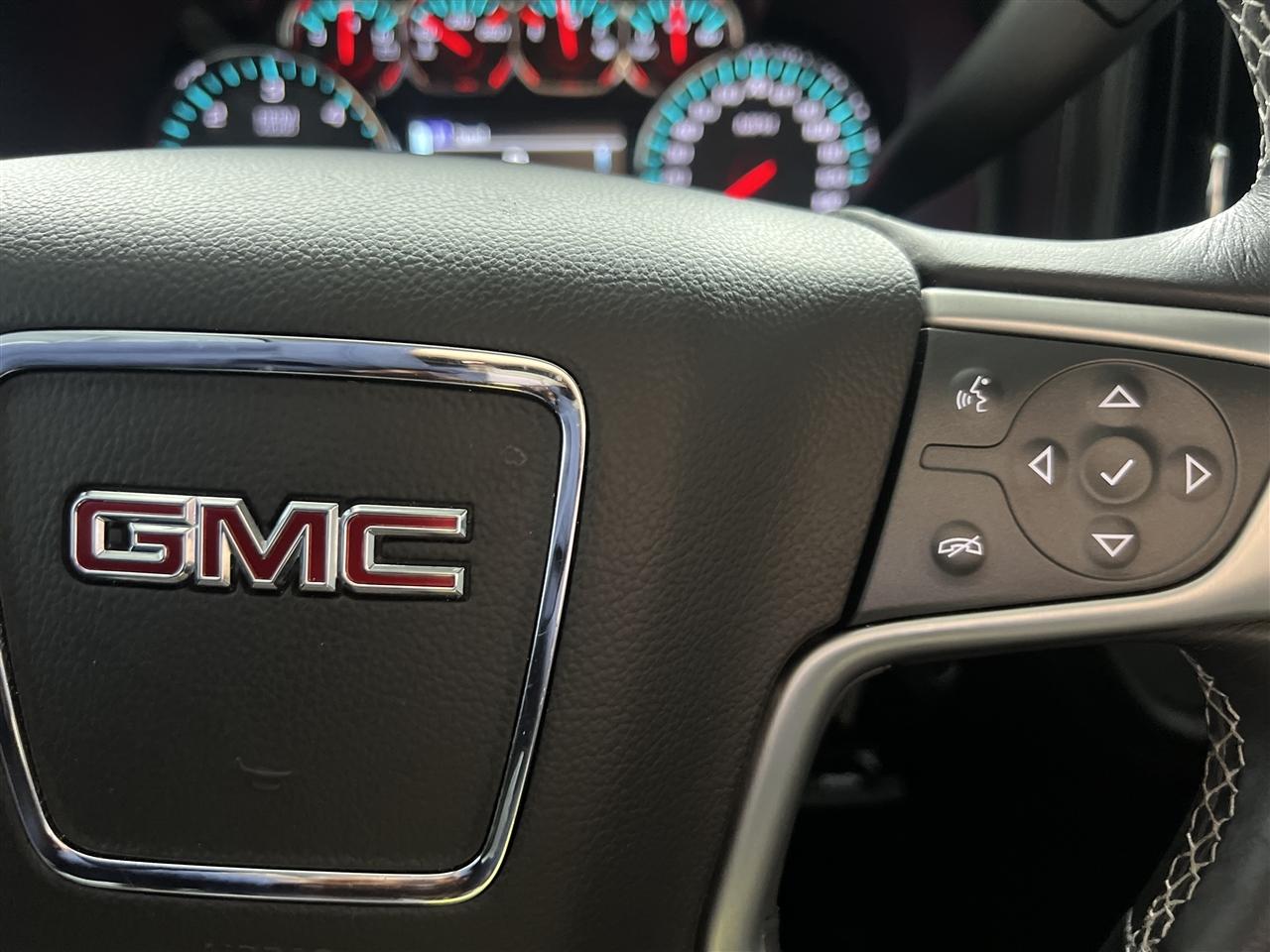 GMC Sierra 1500 SLE Crew Cab Long Box 2WD 2017