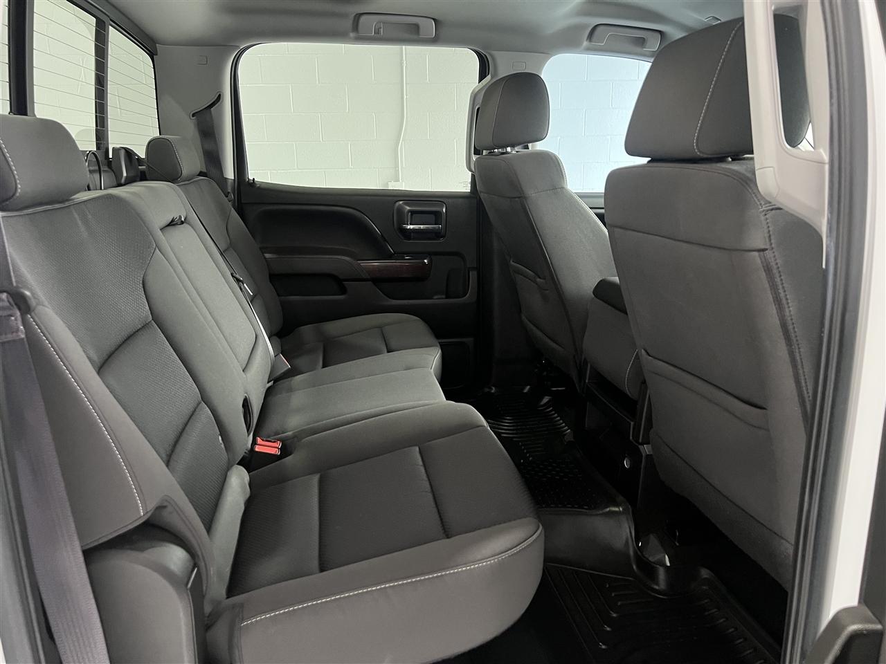 GMC Sierra 1500 SLE Crew Cab Long Box 2WD 2017