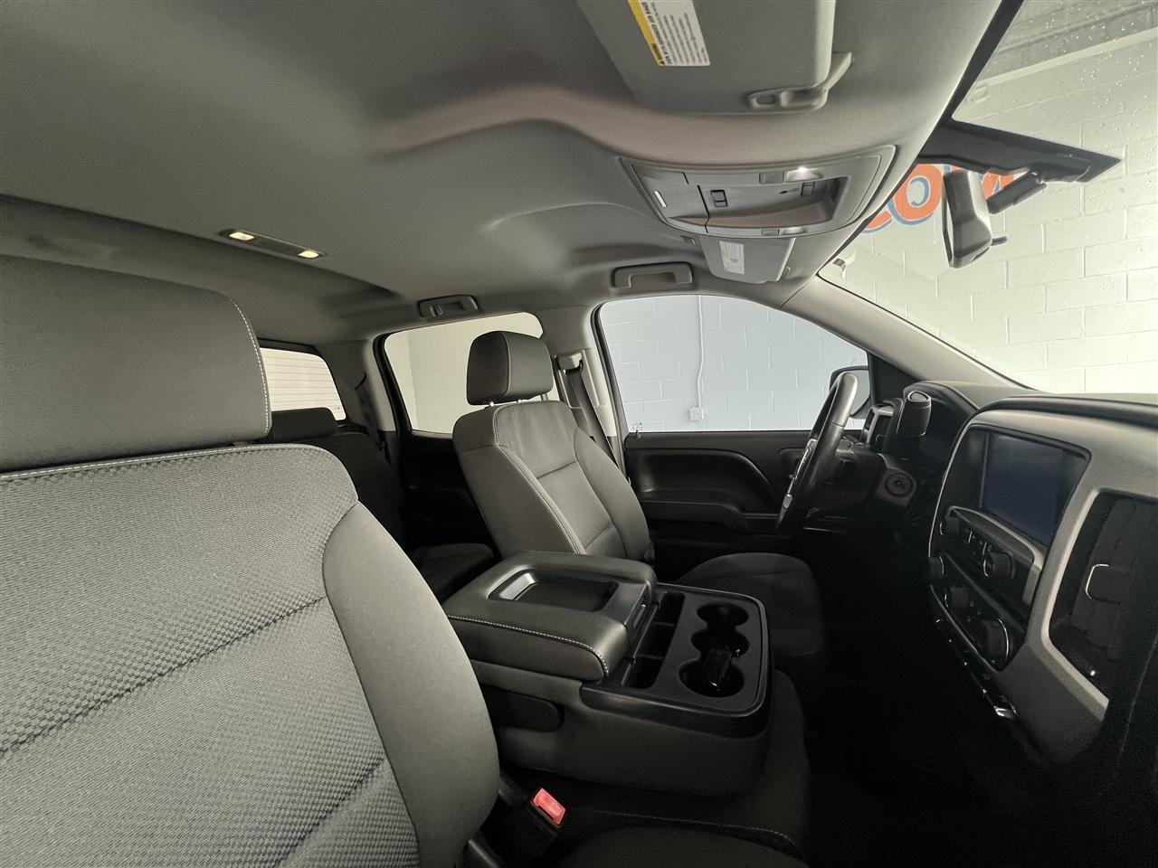 GMC Sierra 1500 SLE Crew Cab Long Box 2WD 2017