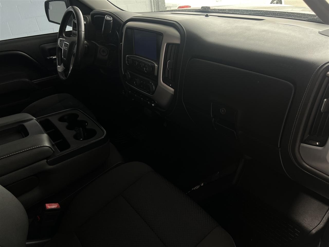 GMC Sierra 1500 SLE Crew Cab Long Box 2WD 2017