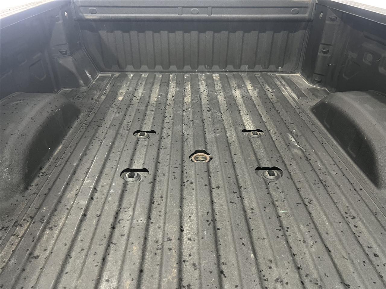 Chevrolet Silverado 2500HD Custom Crew Cab Long Box 4WD 2023