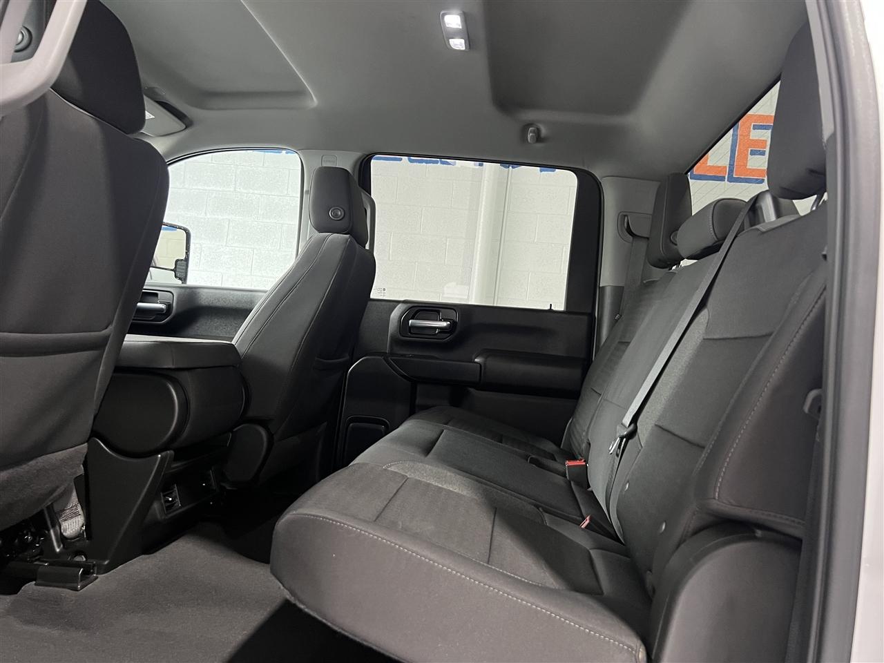Chevrolet Silverado 2500HD Custom Crew Cab Long Box 4WD 2023