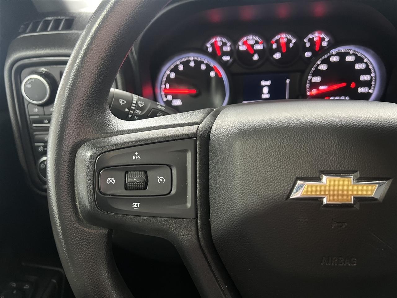 Chevrolet Silverado 2500HD Custom Crew Cab Long Box 4WD 2023