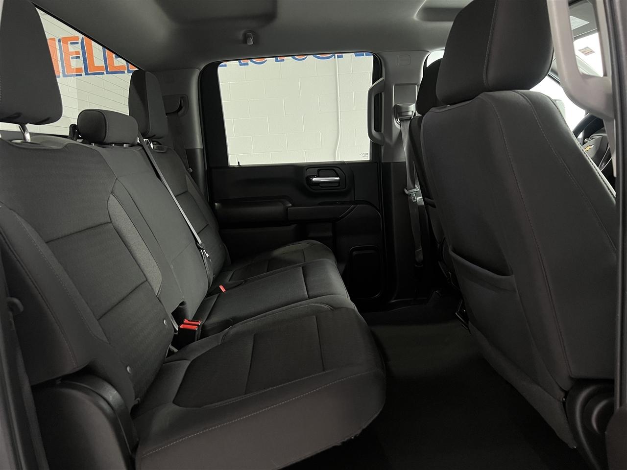 Chevrolet Silverado 2500HD Custom Crew Cab Long Box 4WD 2023