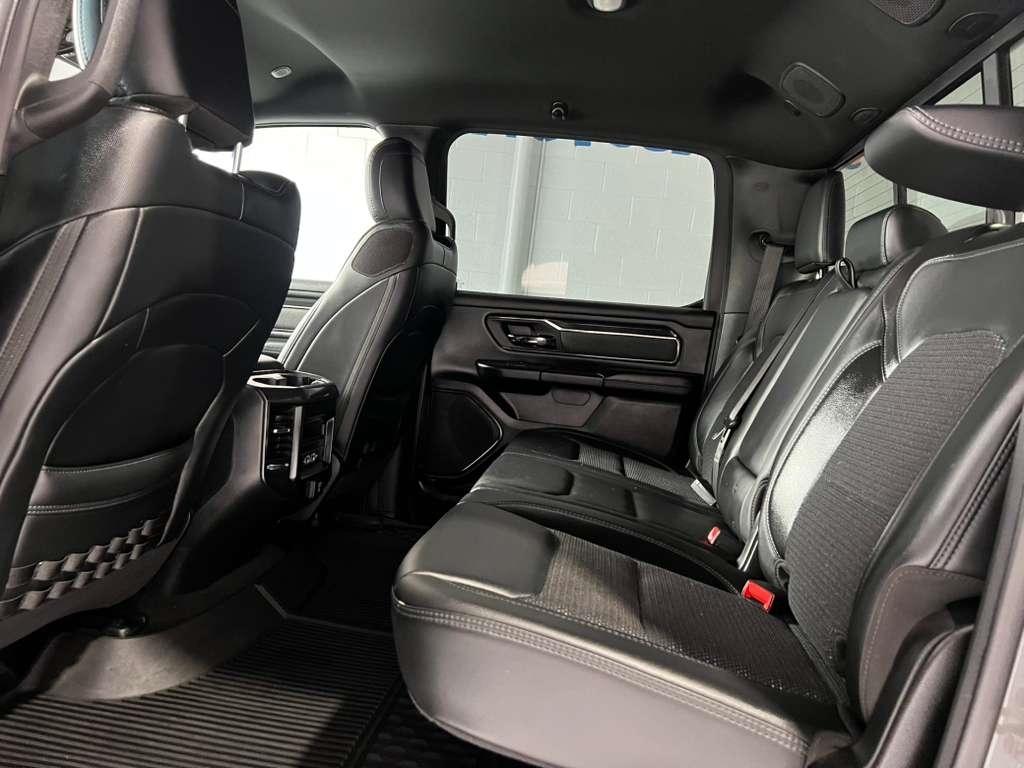 RAM 1500 Big Horn Crew Cab SWB 4WD 2020