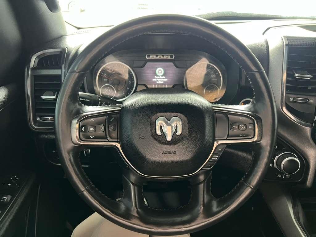 RAM 1500 Big Horn Crew Cab SWB 4WD 2020