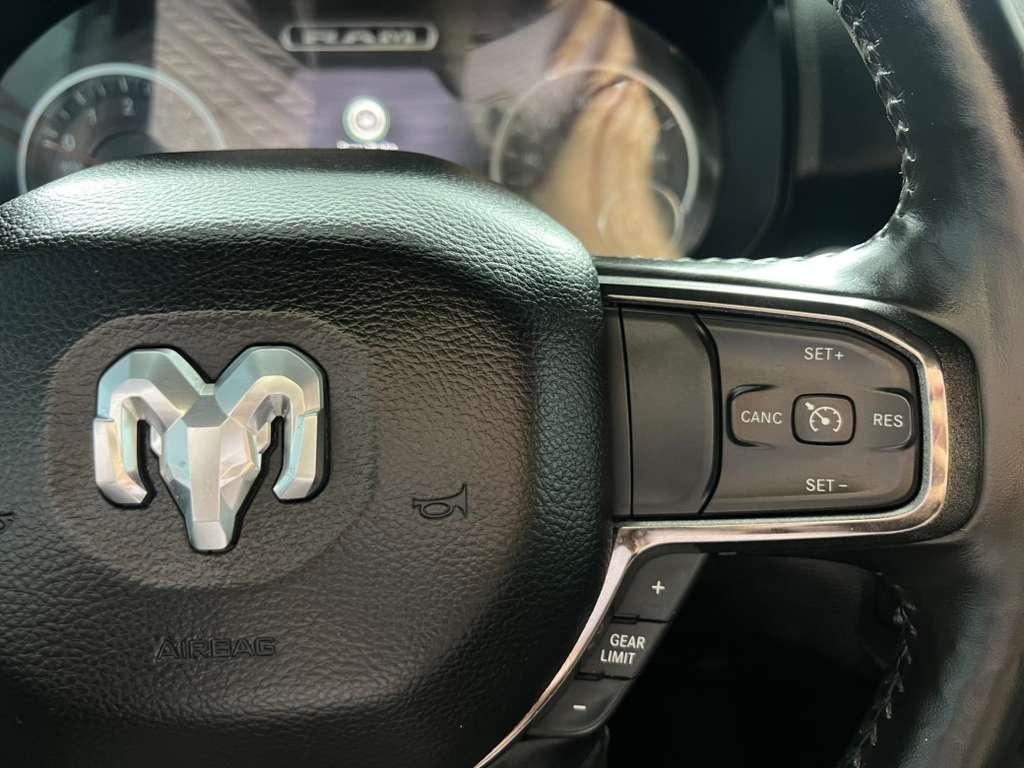 RAM 1500 Big Horn Crew Cab SWB 4WD 2020