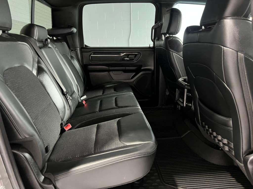 RAM 1500 Big Horn Crew Cab SWB 4WD 2020