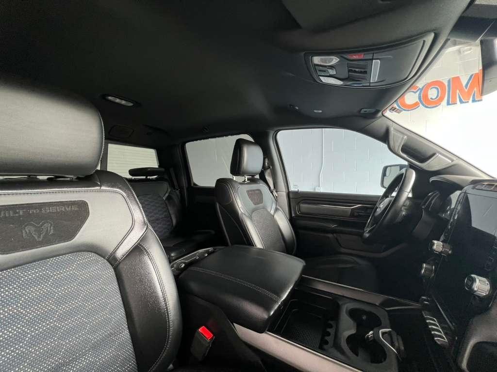 RAM 1500 Big Horn Crew Cab SWB 4WD 2020