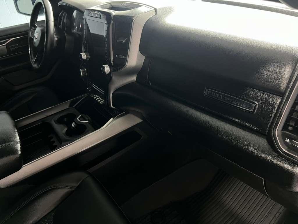 RAM 1500 Big Horn Crew Cab SWB 4WD 2020