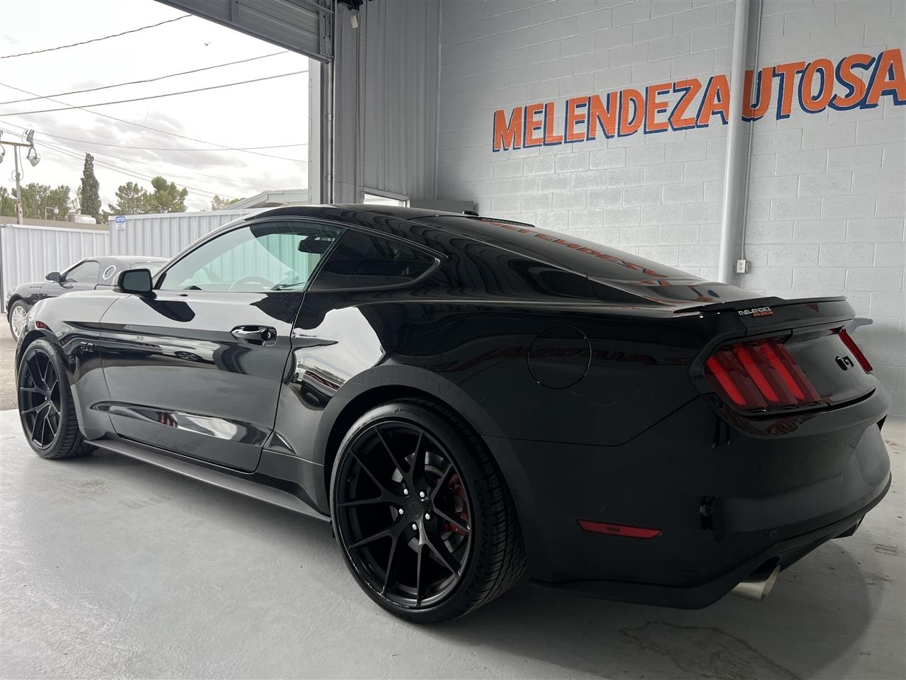 Ford Mustang GT Premium Coupe 2016