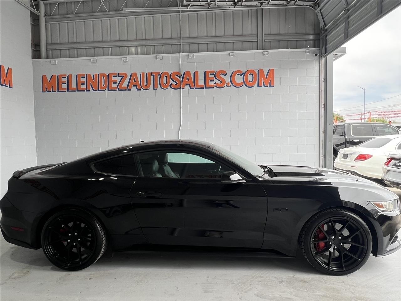 Ford Mustang GT Premium Coupe 2016