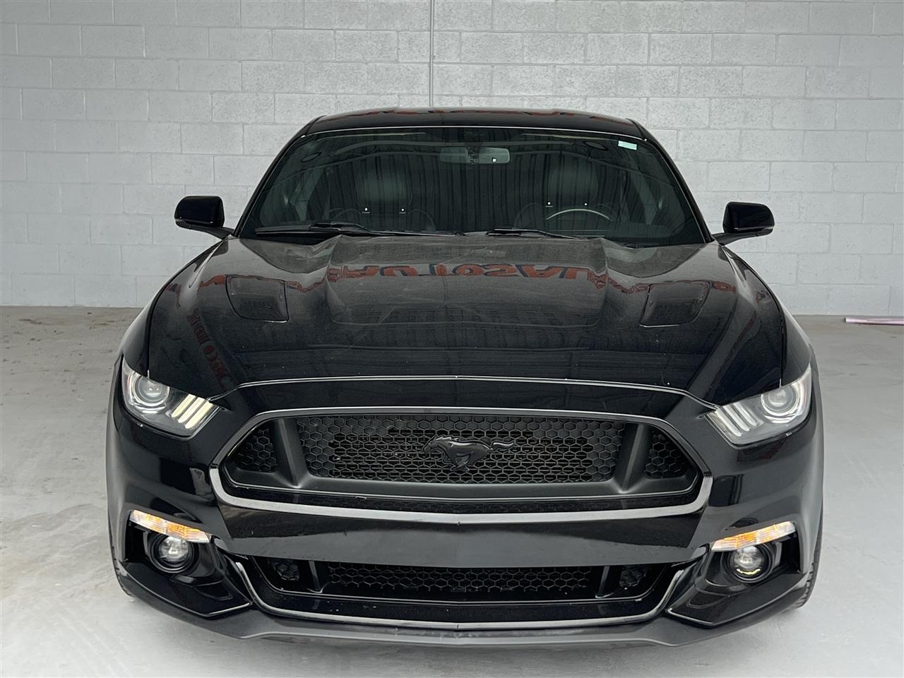 Ford Mustang GT Premium Coupe 2016