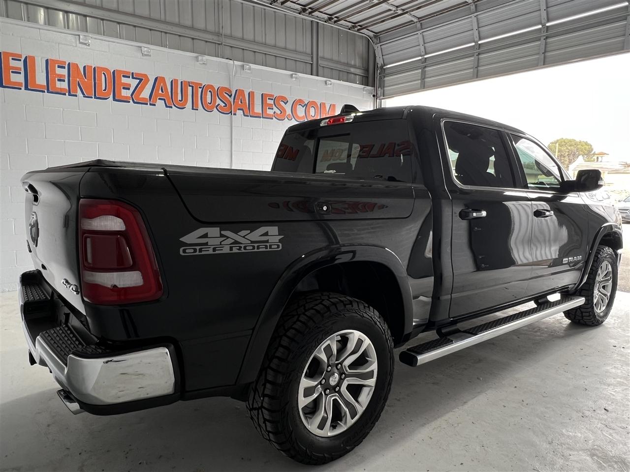 RAM 1500 Longhorn Crew Cab SWB 4WD 2022